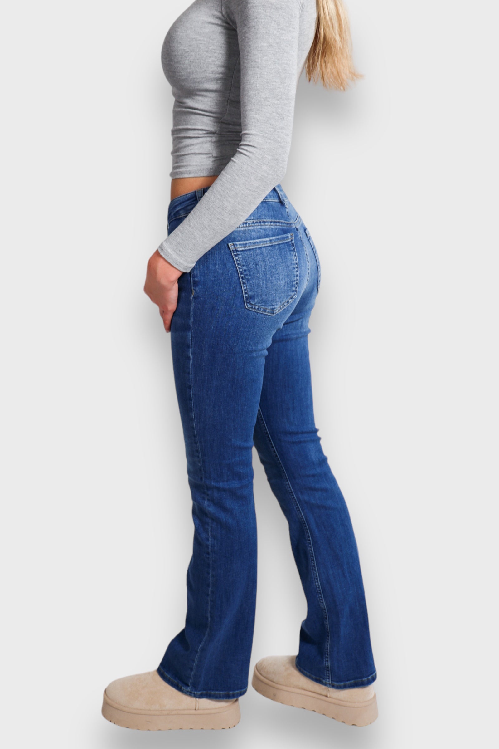 Flared low waist jeans dark blue – Meet Me There ®