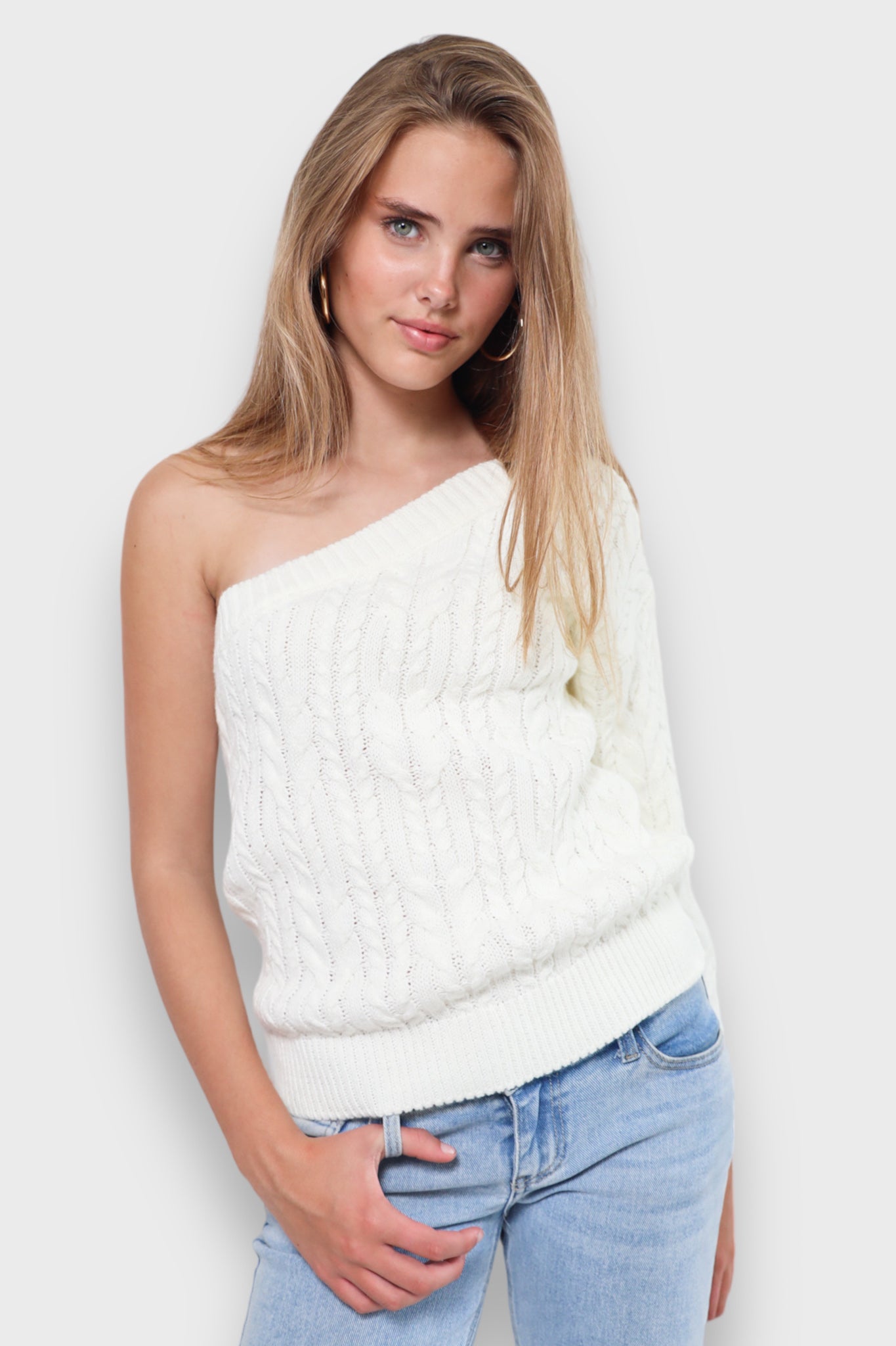 "One sleeve" sweater white